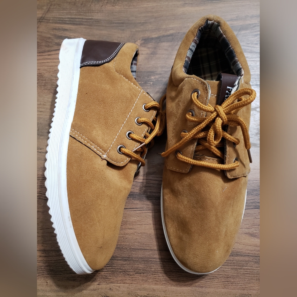 Men's Brown Suede Sneakers